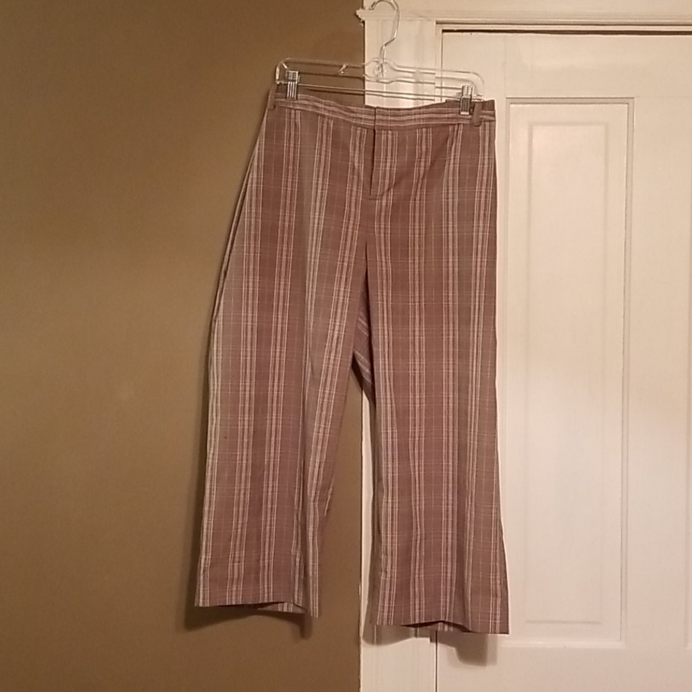 Mossimo Capris